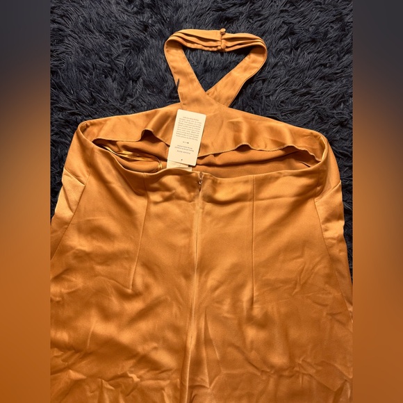 NWOT ANTHROPOLOGY BHLDN Ruby Twist Halter Satin Gown. Size 22 W - Picture 10 of 15